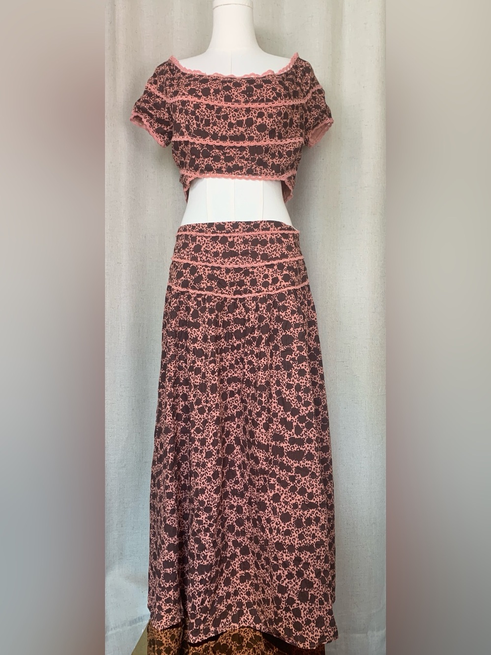Anthropologie NEW Dusty Rose Two-Piece Matching Set | Top 4 | Skirt 6 - Picture 2 of 10